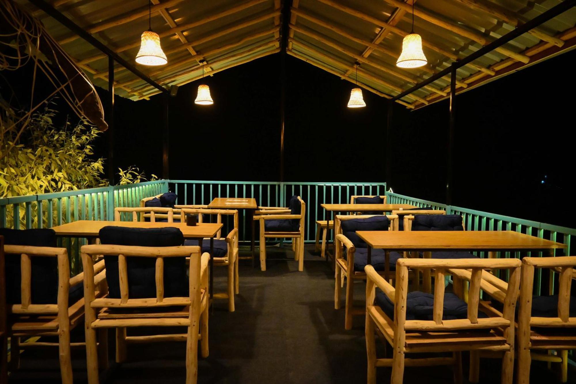 Hostel 360 Degree, Jibhi Ngoại thất bức ảnh